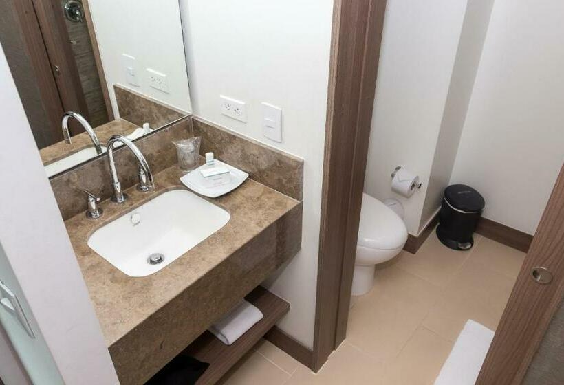 标准间, Hampton By Hilton Medellin