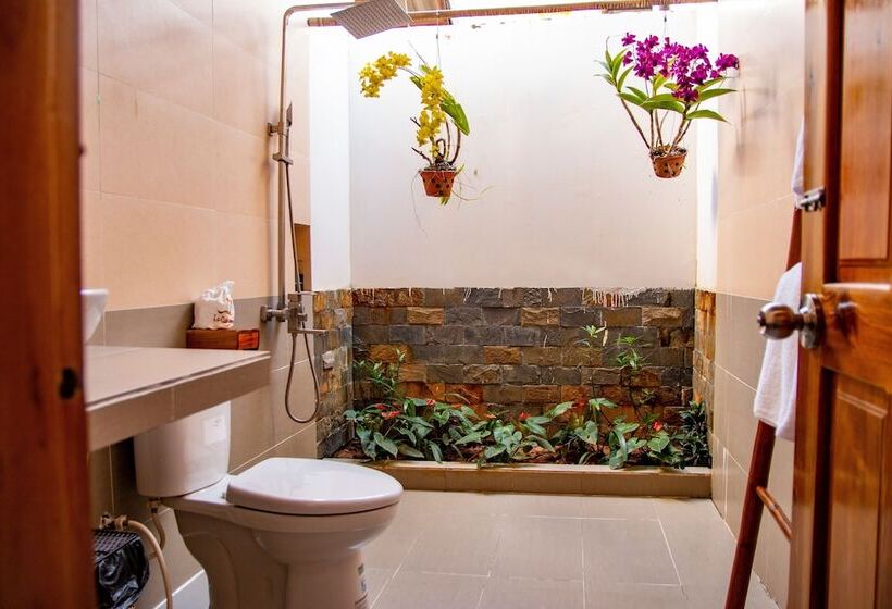 بنگله خانوادگی, La Casa Resort