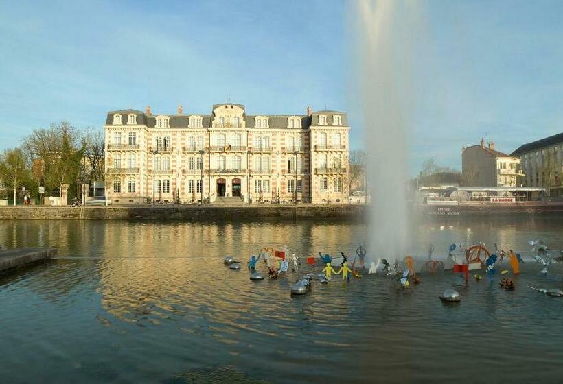 اتاق استاندارد, Les Jardins Du Mess