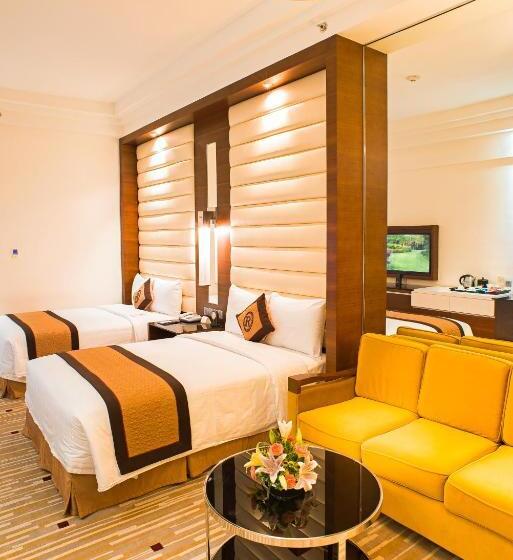 اتاق لوکس با چشم‌انداز دریا, Royal Halong