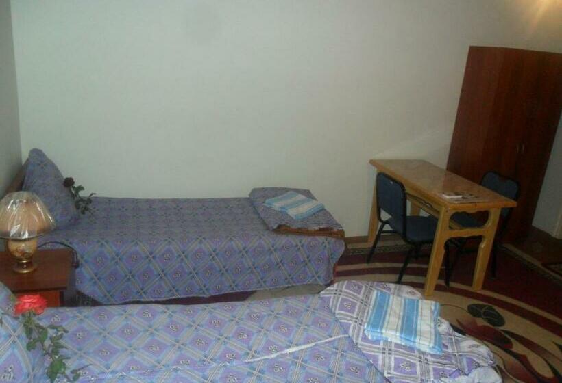 标准间, B&b Bahodir