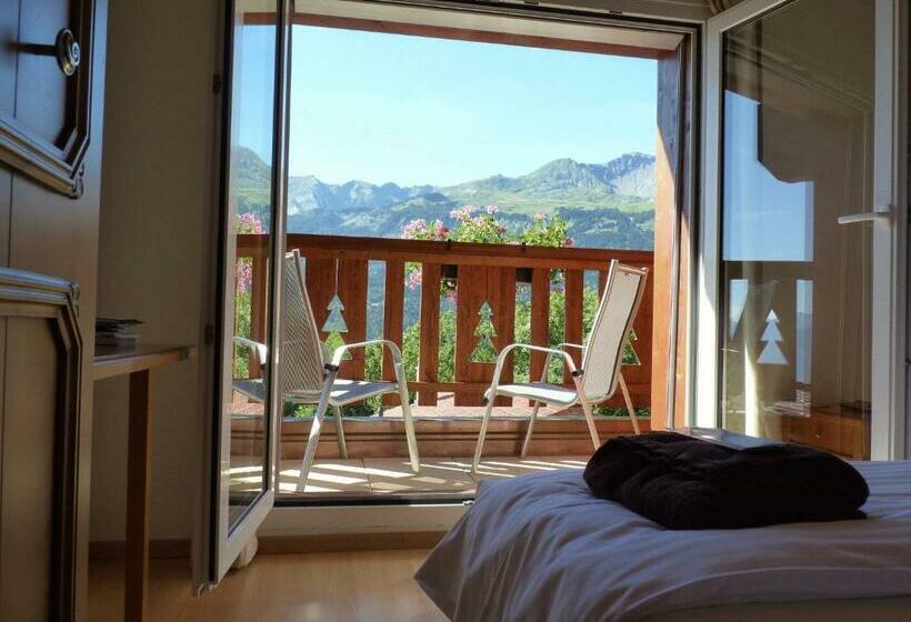 Номер Стандарт с Балконом, Chalet Des Alpes