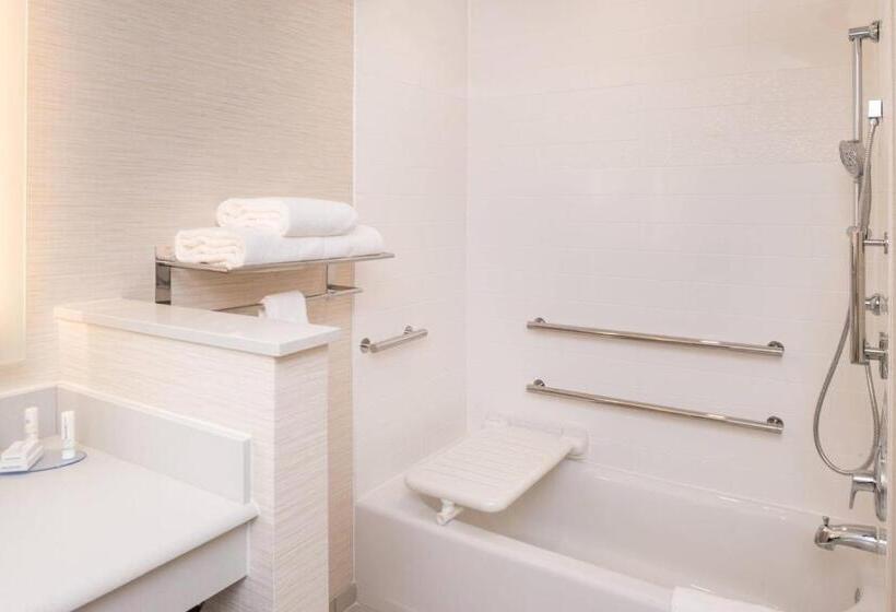 身障者適用スタンダードルーム, Fairfield Inn & Suites By Marriott Akron Stow