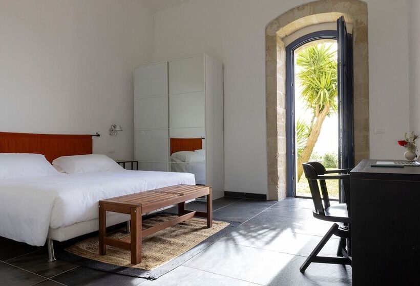 سوییت لوکس, Masseria Del Carrubo