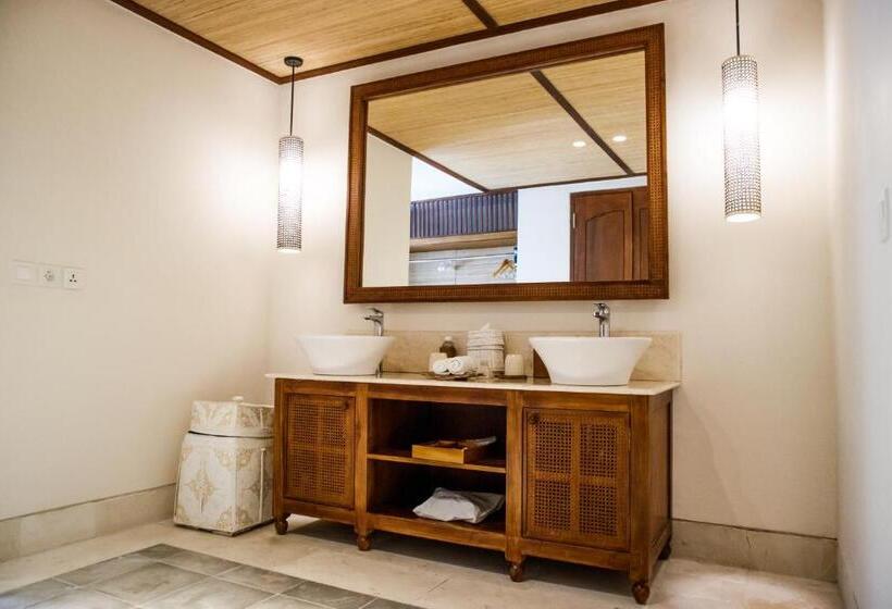 سوئیت با وان آب گرم, Visesa Ubud Resort