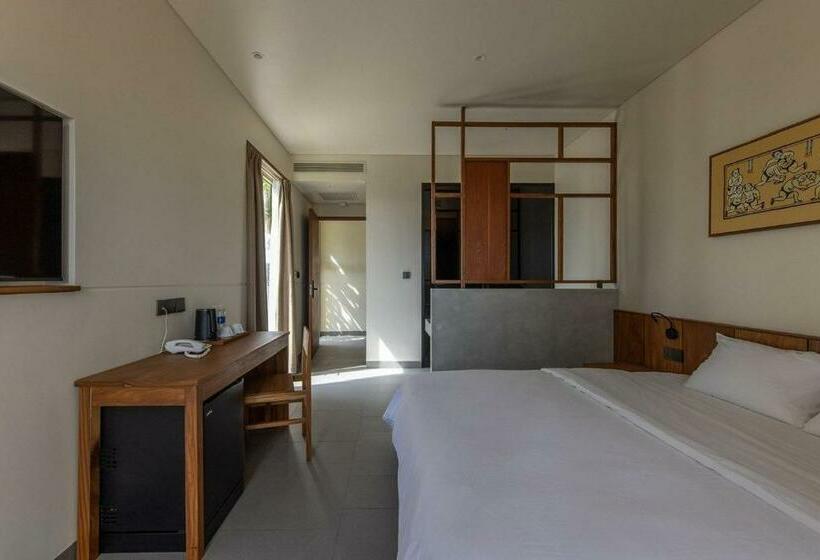 اتاق لوکس با بالکن, Cát Vàng Hotel & Apartment