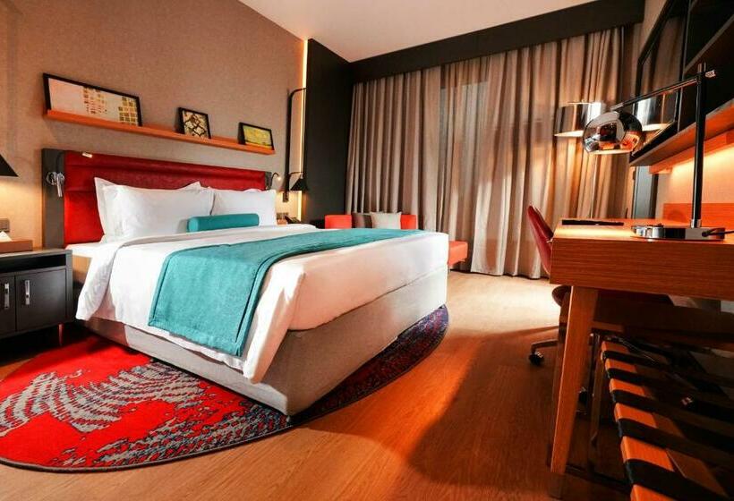 장애인을 위한 킹사이즈 침대 스탠다드 룸, Ramada Encore Al Khobar Corniche