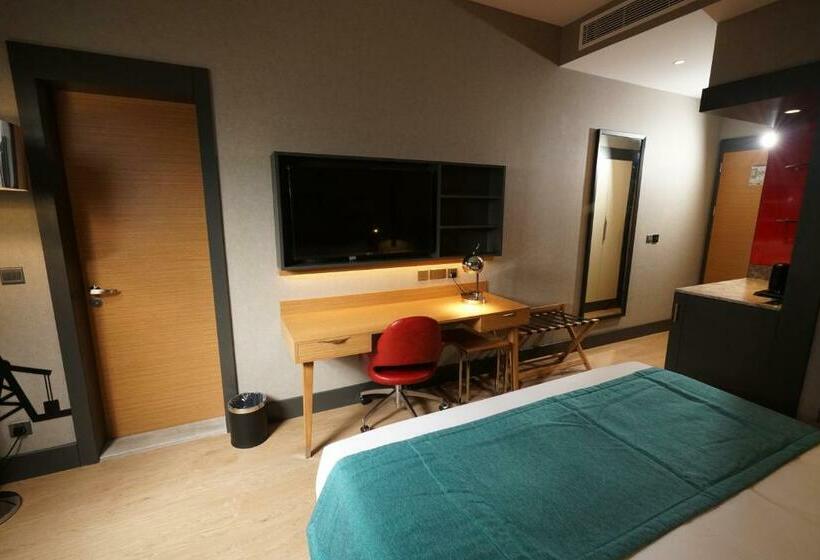 장애인을 위한 킹사이즈 침대 스탠다드 룸, Ramada Encore Al Khobar Corniche