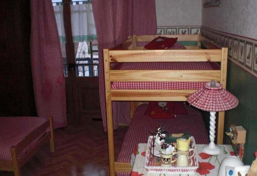 Четырехместный Номер Стандарт, Chambres D Hotes La Maison Bleue