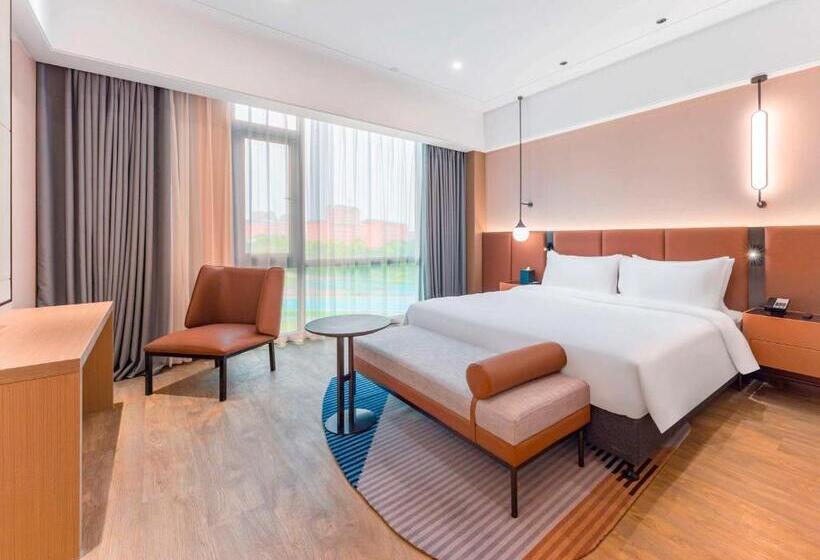 Люкс Deluxe Кровать Кинг, Novotel Nantong Development Zone