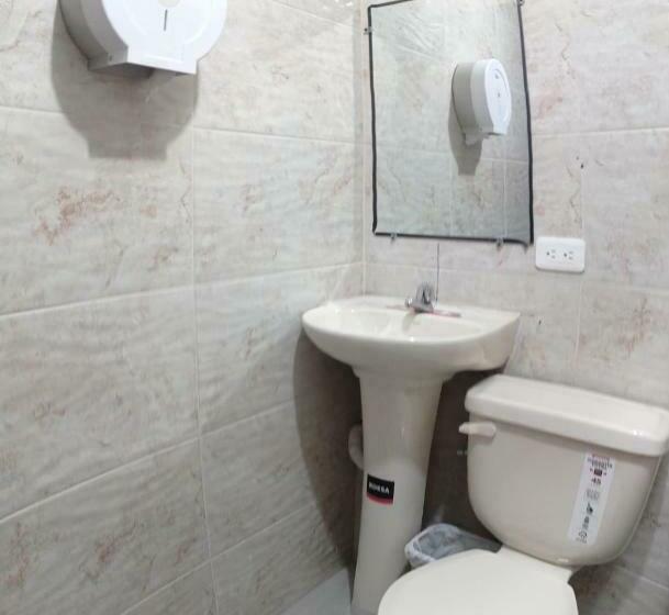 Номер Стандарт, Hostal Quito Nayla