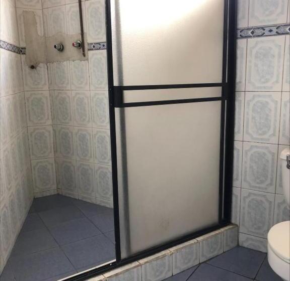 Номер Стандарт, Hostal Quito Nayla