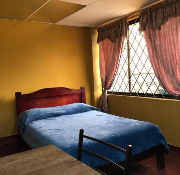 Номер Стандарт Индивидуальный, Hostal Quito Nayla