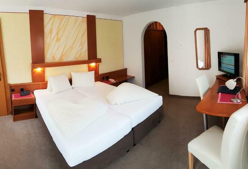 اتاق استاندارد با بالکن, Soliva Hotel & Apartments