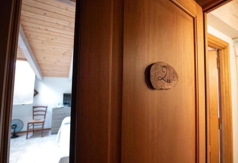 Номер Стандарт Трехместный, 202   Camera Mansardata Tra Le Cinque Terre E Portofino   Residence Cherry House