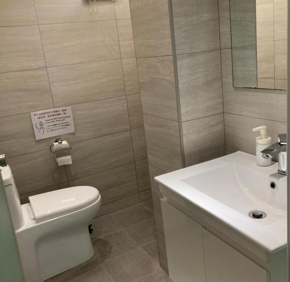 اتاق استاندارد یک نفره, 4plus Hostel