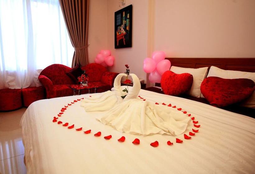 Standard Quadruple Room, Ngoc Trai Vang