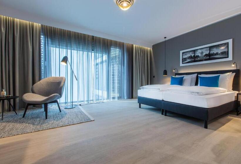 Номер Премиум, Radisson Blu Hotel, Mannheim
