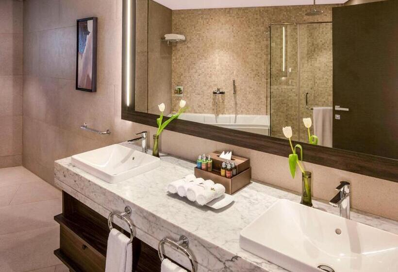 سوییت اجرایی, PickalBatros Luxury Suites