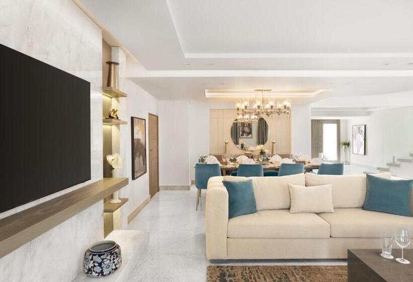 ویلای 1 خوابه, PickalBatros Luxury Suites