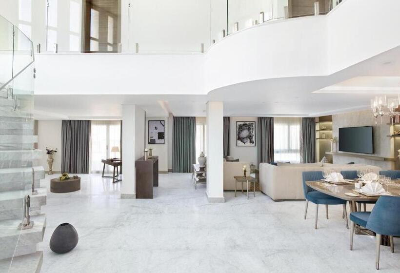 ویلای 1 خوابه, PickalBatros Luxury Suites