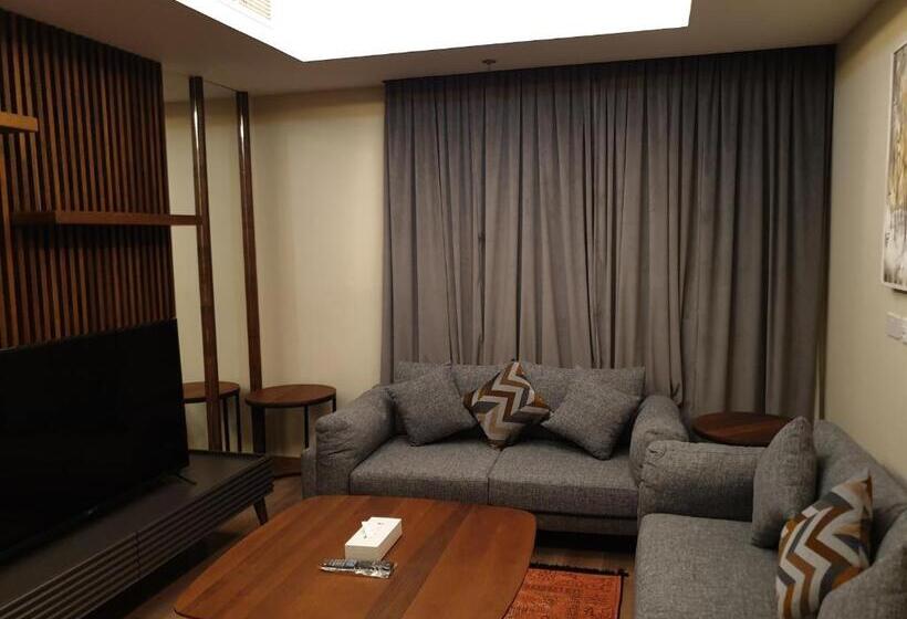 سوییت جونیور, Terminal Inn Al Mansoura