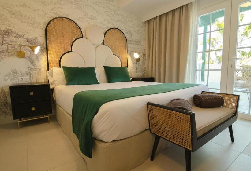 سوییت لوکس, Estefania Boutique Suites