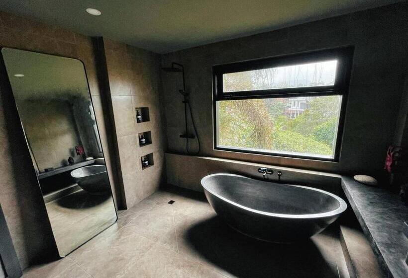 Вилла 3 Спальни, Surflab Villa