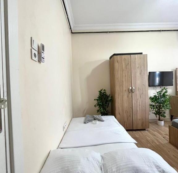 Четырехместный Номер Стандарт, Taksim Nikea Suites 80