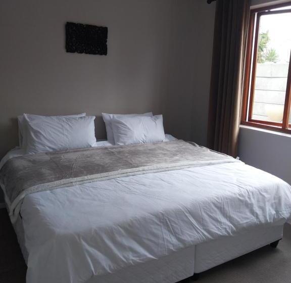 Номер Стандарт, Serenity Shores Backpackers