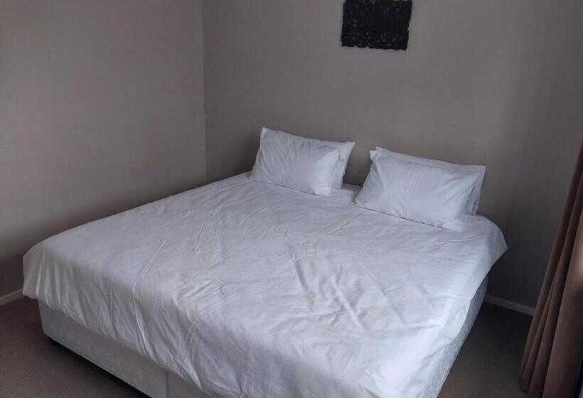 Номер Стандарт, Serenity Shores Backpackers