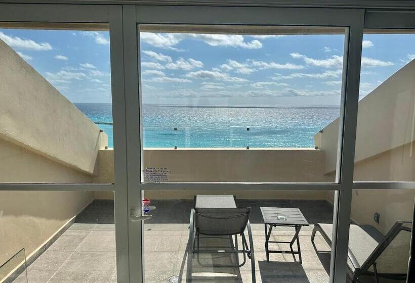 آپارتمان 1 خوابه با چشم‌انداز دریا, Beachfront Penthouse