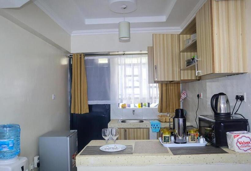 1 Bedroom Apartment Lake View, Cosy Flamingo Furnished Apartments