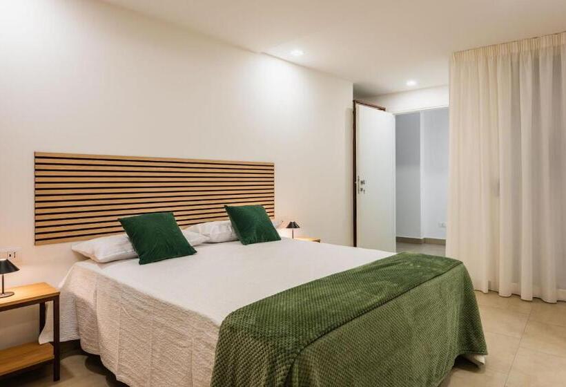اتاق استاندارد چهار تخته, Case Varanni   Rooms