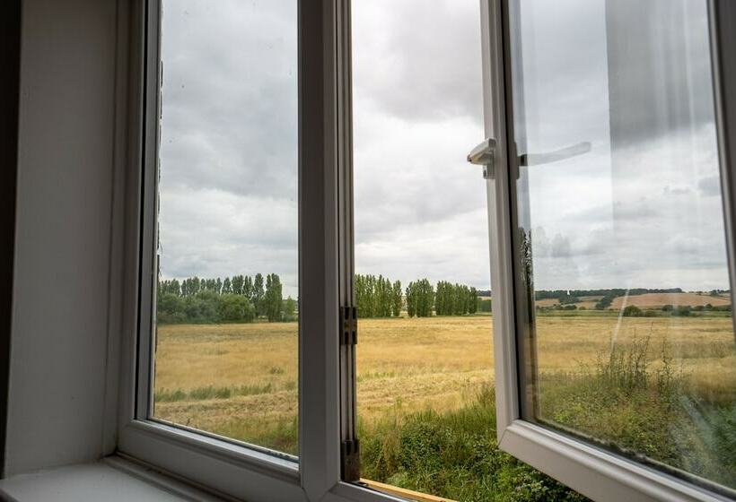 Номер Стандарт, Winchelsea Lodge