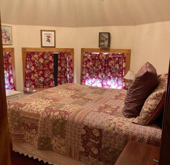 Family Suite, All Seasons Inn