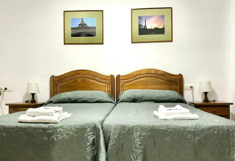 اتاق استاندارد, Hostal Carlos 2