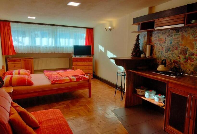 اتاق خانوادگی, Indalo Rooms