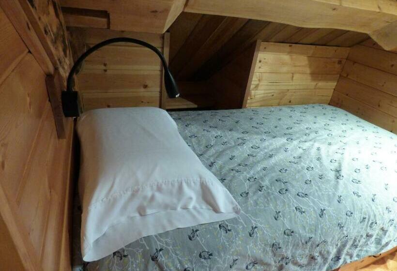 Номер Стандарт Вид на Горы, Juneberry Lodge
