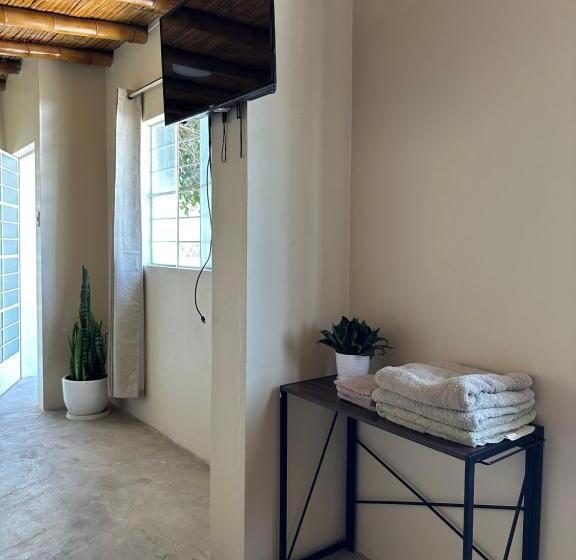 اتاق خانوادگی, Glamping Toneles Y Viñedos