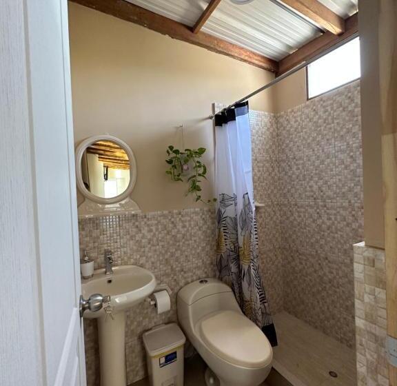 اتاق خانوادگی, Glamping Toneles Y Viñedos