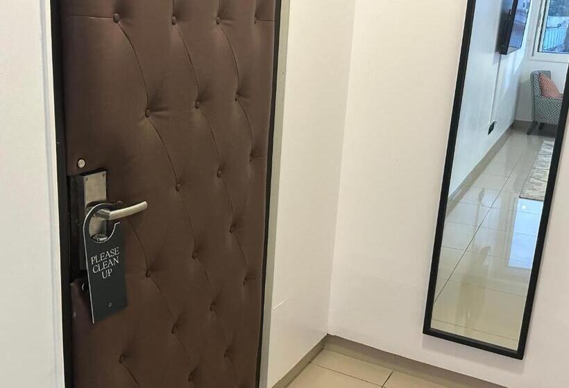 اتاق استاندارد با تخت بزرگ, Guided Hospitality   Luxury Accommodations