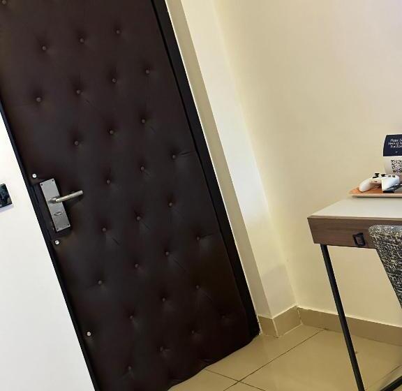 سوییت اجرایی, Guided Hospitality   Luxury Accommodations