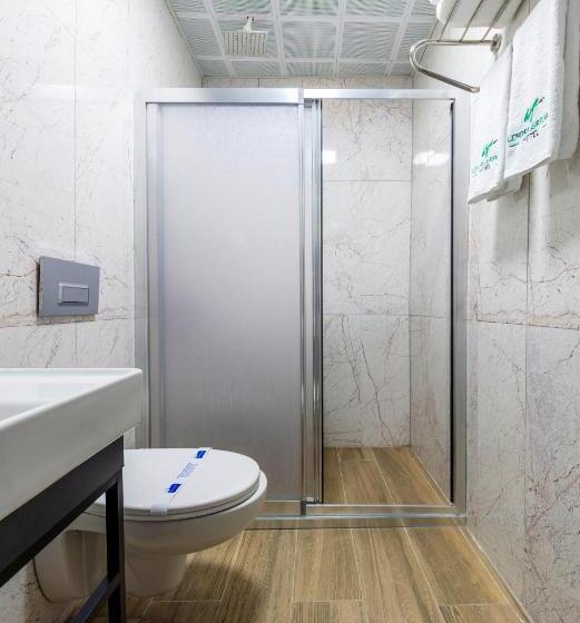 Трехместный Номер Deluxe, Lenora Airport Hotel & İstanbul Airport