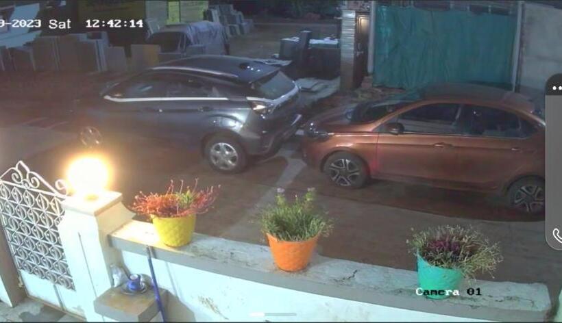 Стандартный внешний трехместный номер с ванной комнатой, Shriguru Guest House Akkalkot
