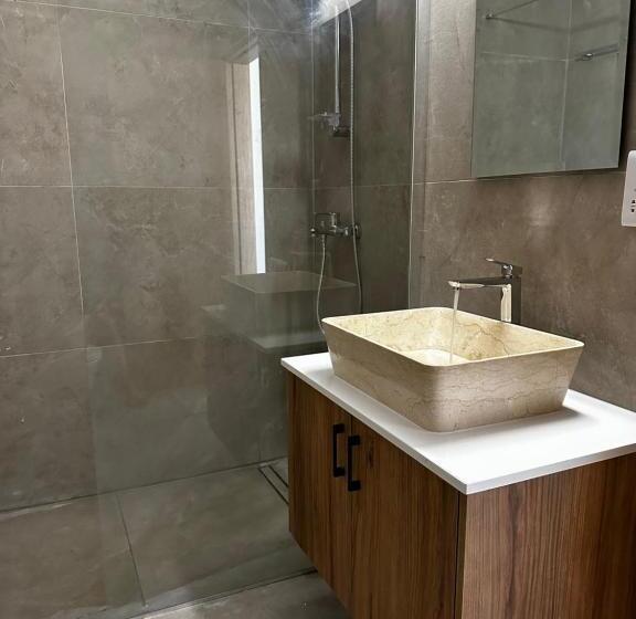 带1个卧室的豪华公寓, Stone Court Boutique Studios