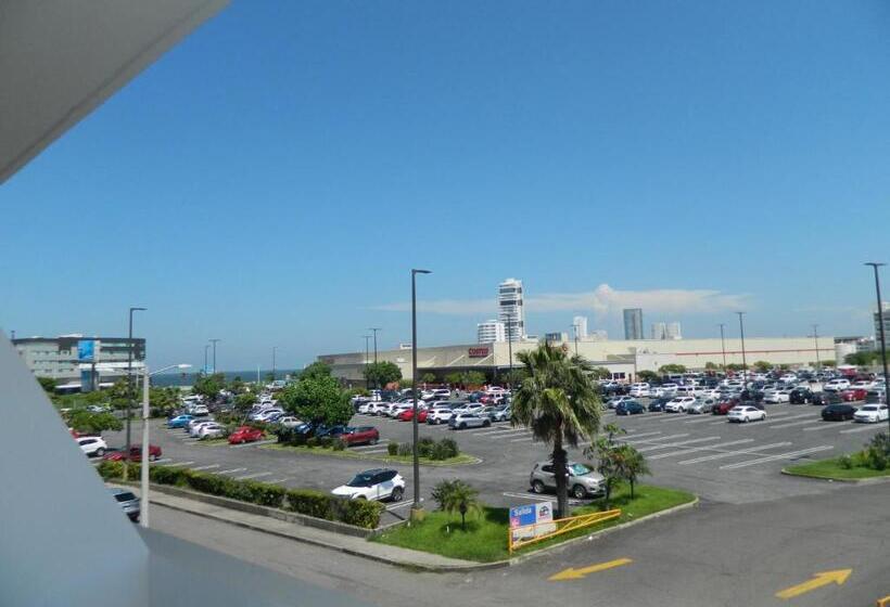 اتاق استاندارد با بالکن, Acl Suites