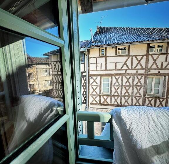 سوییت خانوادگی, Maison D Hôte Les Allois
