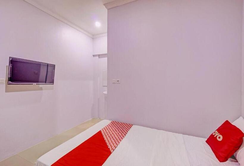 Номер Deluxe, D Twinz House Syariah Redpartner