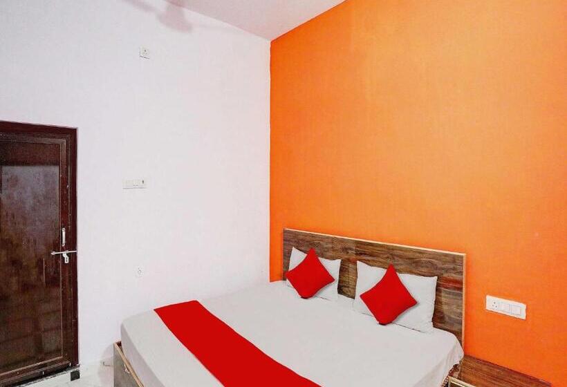 Трехместный Номер Классика, Oyo Flagship Hotel Bhagirathi